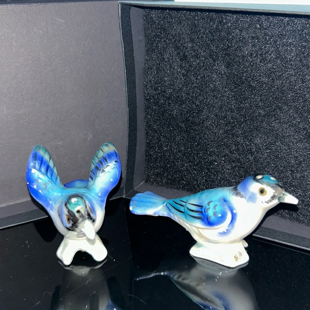 Vintage Blue Jay Bird Salt And Pepper Shakers Figurines